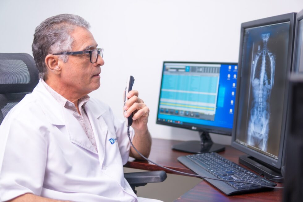 Dr. Gustavo C. Navarro Ulloa